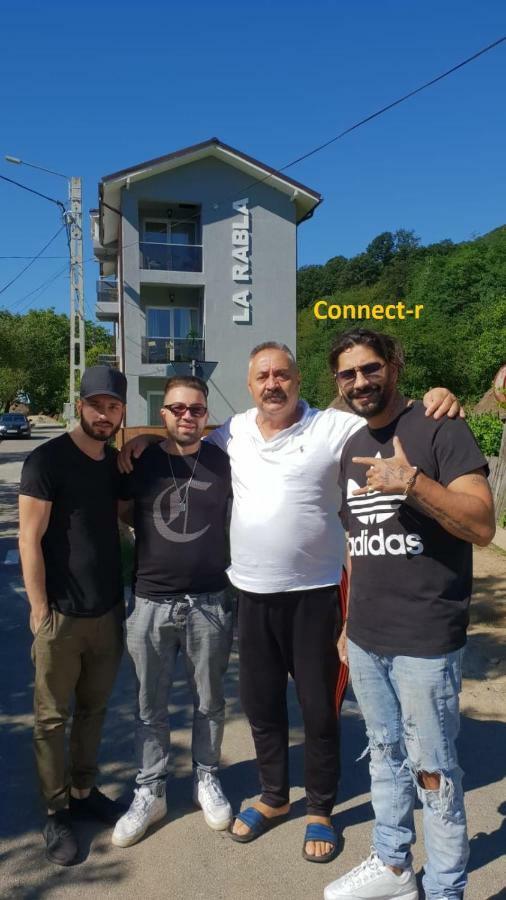 فندق La Rabla دوبوفا المظهر الخارجي الصورة